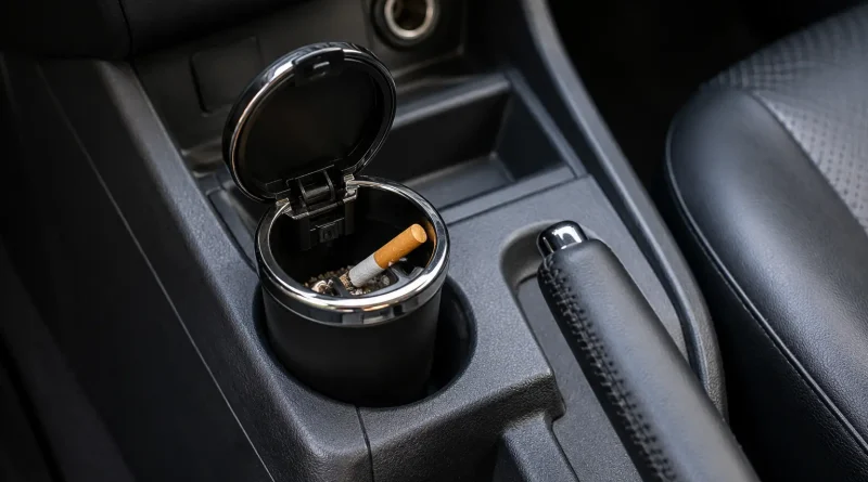Cendrier dans une voiture
